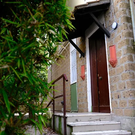 Ricco בית הארחה